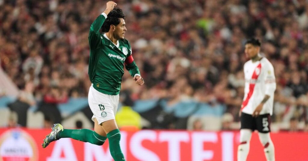 Gustavo Gómez se convierte en el defensor con más goles de la Copa ...