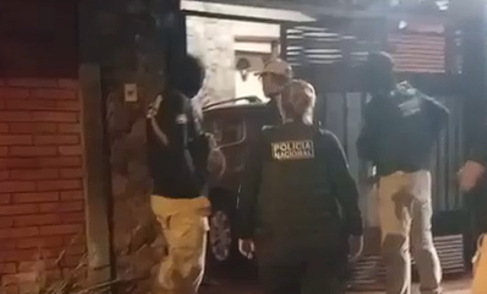 Detienen a abogado por sextorsión