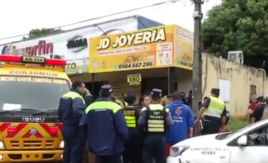 Tiroteo frente a joyería deja un abatido y un prófugo