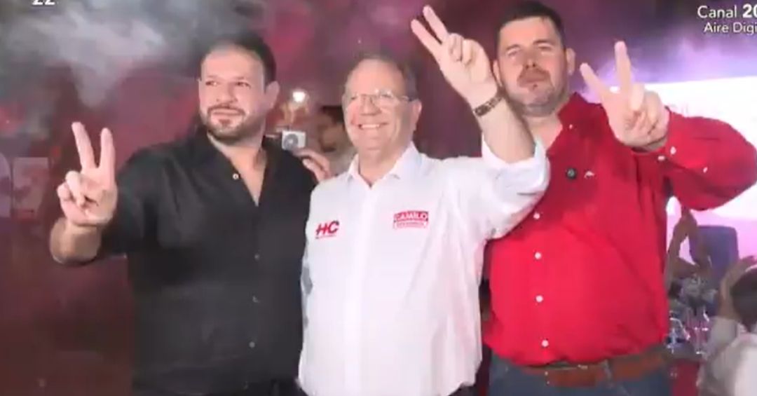 Camilo Pérez impulsa a Reichardt en carrera política