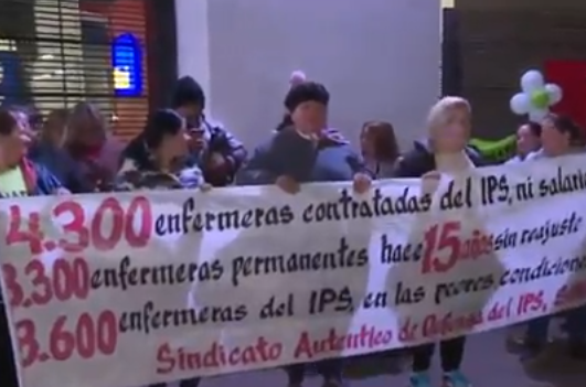 Enfermeras se manifiestan en su día y denuncian abandono de autoridades